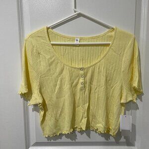 BP Women's Yellow Lettuce Hem Snap Crop top